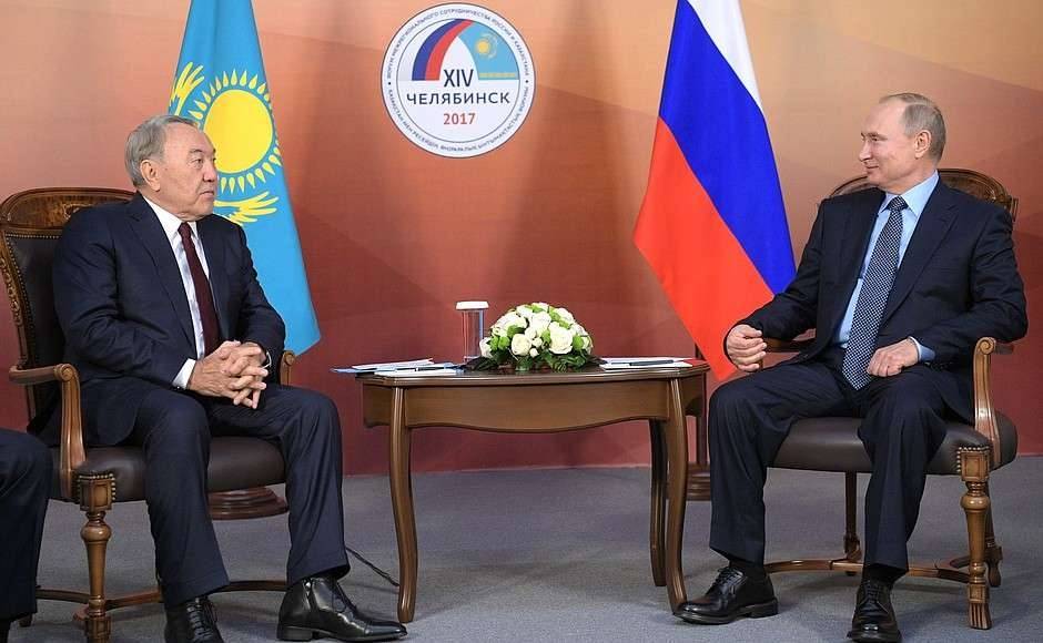 Стенд для встречи Президентов РФ и Республики Казахстан